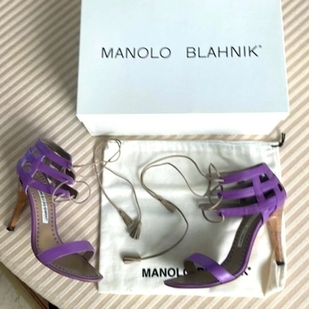 Manolo Blahnik manolo blahnik